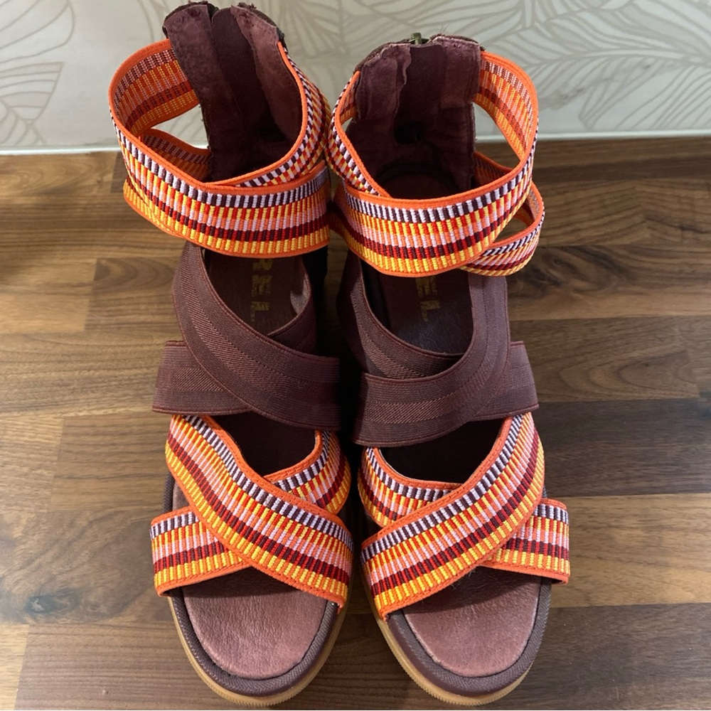 Sorel Women's Joanie II Sport Sandals Size 9 Ankle Strap PERFECT Burgundy Orange - Picture 2 of 7